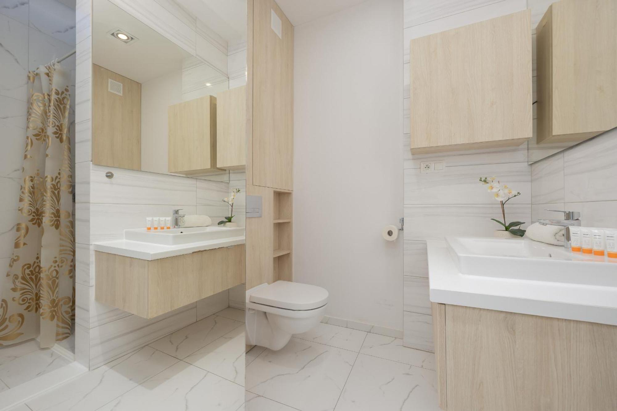 With Balcony In The Wola District Of By Renters Warszawa